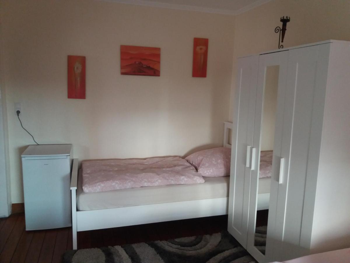 Pensionszimmer Luetzowzimmer Lübeck Exteriér fotografie